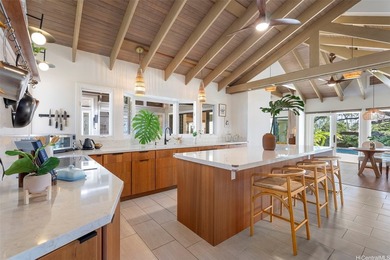 Your dream waterfront Kailua residence. This hidden jewel - photo 9