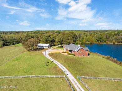 (private lake, pond, creek) Home For Sale in Reagan Tennessee