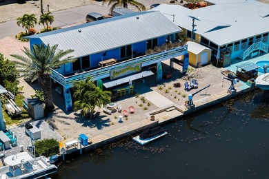 A beautifully kept home with amazing views of the Gulf, and easy - photo 11