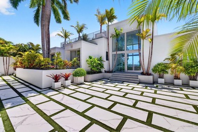 Rare opportunity to own one of only 10 exclusive estates along - photo 12