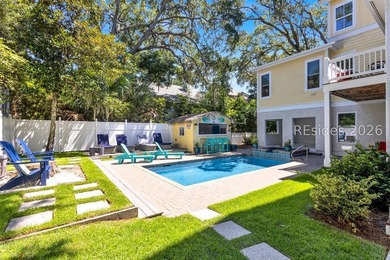 Great 3rd row beach house in North Forest