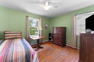 3 bedroom 1 1/2 bath brick rancher with attached carport and - photo 20