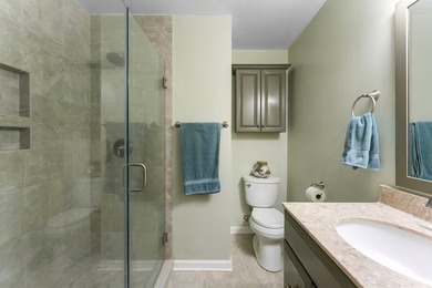 3 bedroom 1 1/2 bath brick rancher with attached carport and - photo 21