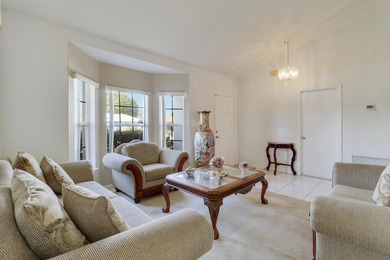 Beautiful 4-bedroom, 2-bath home located in the desirable - photo 4