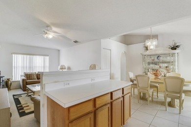 Beautiful 4-bedroom, 2-bath home located in the desirable - photo 7