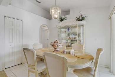 Beautiful 4-bedroom, 2-bath home located in the desirable - photo 10