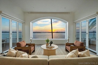 Welcome to your DREAM HOME on Riviera Drive, perfectly - photo 1