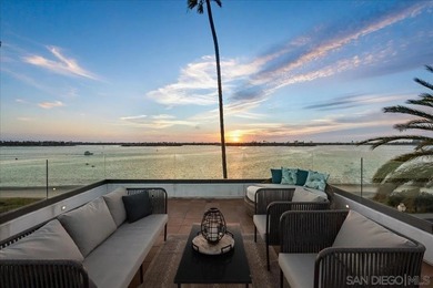 Welcome to your DREAM HOME on Riviera Drive, perfectly - photo 2