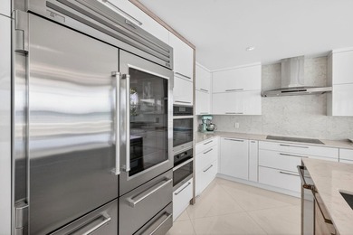 Rare opportunity to own one of only 10 exclusive estates along - photo 39