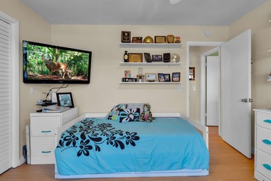 A beautifully kept home with amazing views of the Gulf, and easy - photo 40