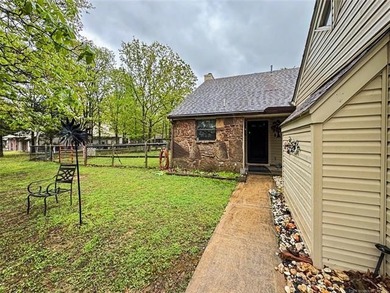 Embrace the ultimate river lifestyle in this beautifully updated - photo 10