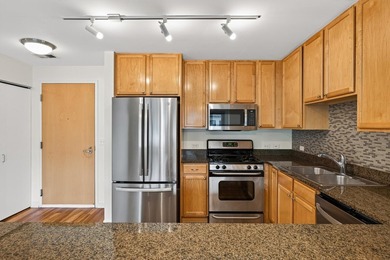 Enjoy the best of downtown Minneapolis in this inviting - photo 4