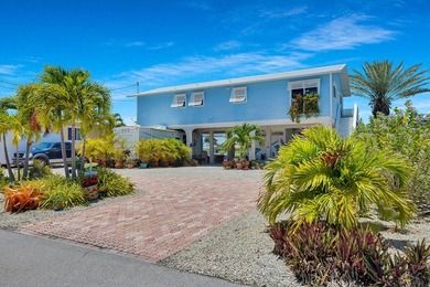 A beautifully kept home with amazing views of the Gulf, and easy - photo 49