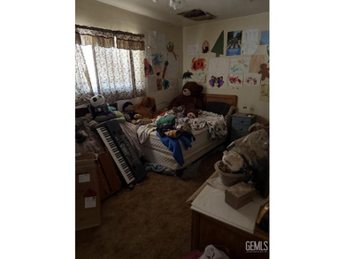 Investor opportunity in the heart of Lake Isabella! Situated on - photo 5