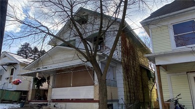 Allegheny River Home For Sale in Arnold Pennsylvania