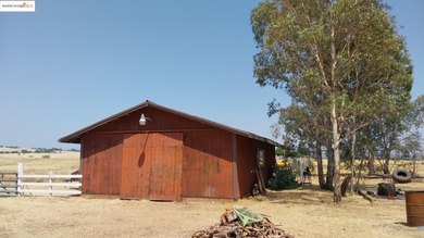 2 houses for the price of 1, Welcome to 1400 and 1408 Riosa rd - photo 3