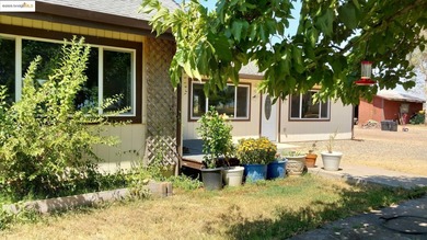 2 houses for the price of 1, Welcome to 1400 and 1408 Riosa rd - photo 7