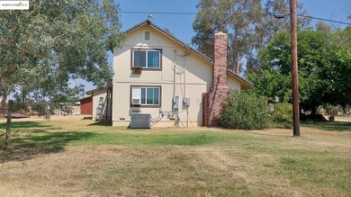 2 houses for the price of 1, Welcome to 1400 and 1408 Riosa rd - photo 8