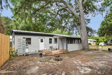 Charming 1-Bedroom Remodeled Trailer in St. Simons Mobile Home - photo 21