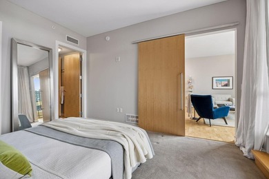 Refined urban living in one of the most coveted boutique - photo 23