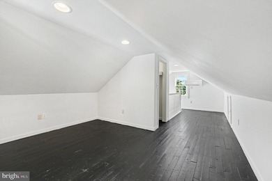 Charming and beautifully updated home in an exceptional - photo 26