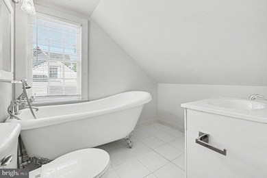 Charming and beautifully updated home in an exceptional - photo 28