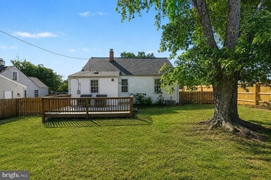 Charming and beautifully updated home in an exceptional - photo 30