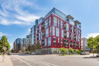 Refined urban living in one of the most coveted boutique - photo 38