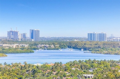 A true turn-key opportunity at the iconic St. Regis Bal Harbour - photo 4