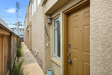 xperience the best of North Park living at 3928 1/2 Iowa Street - photo 3