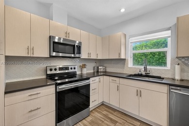 This is the one you've been waiting for. A bright, open-concept - photo 6