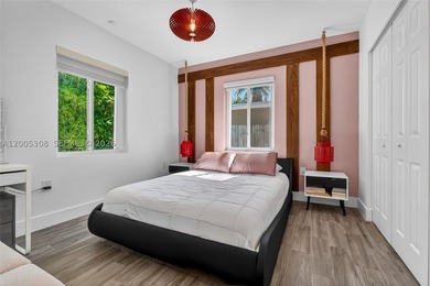 This is the one you've been waiting for. A bright, open-concept - photo 8