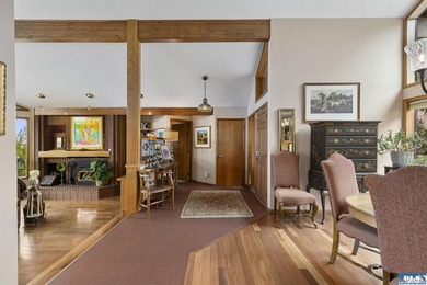 Tucked away in a setting of quiet privacy, yet just moments from - photo 17