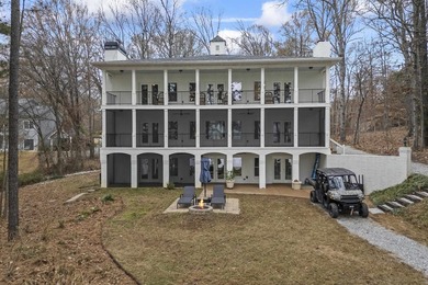 Welcome to this exceptional lakefront retreat in sought-after - photo 27