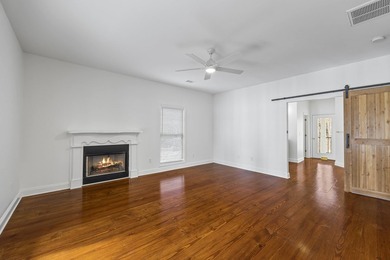 Welcome to this exceptional lakefront retreat in sought-after - photo 30