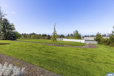 Tucked away in a setting of quiet privacy, yet just moments from - photo 36