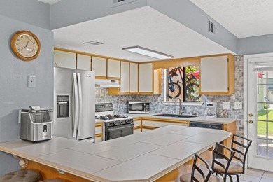 Beach Life, Rental Income Incredible Value, All in One! This is - photo 9