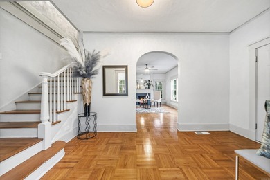 Beautifully restored 1938 historic cottage blending timeless - photo 13