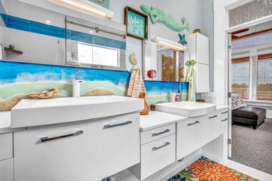 Beach House Paradise in Summerland Key. Nestled in one of the - photo 29