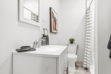 Beautifully restored 1938 historic cottage blending timeless - photo 32