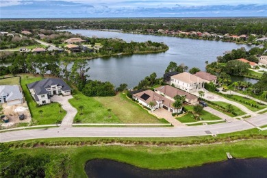 Beautiful, lake front buildable lot in the highly desirable - photo 3