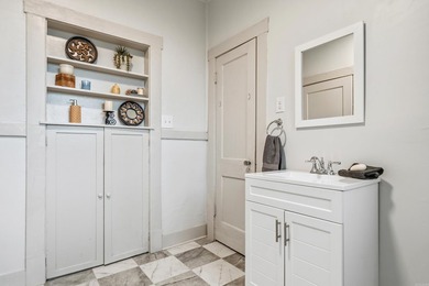 Beautifully restored 1938 historic cottage blending timeless - photo 47