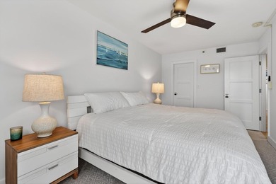 This beautifully updated 3 BR, 2.5 BA corner unit offers - photo 48