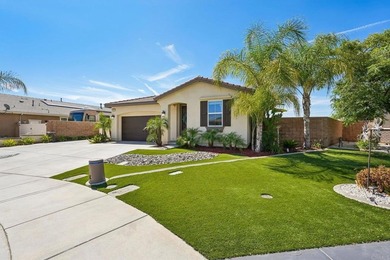 Welcome home to this beautifully upgraded single-family - photo 3