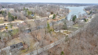 Christmas Lake Lot For Sale in Santa Claus Indiana