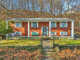 Hudson River - Ulster County Home Sale Pending in Marlboro New York