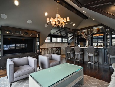 Rare opportunity to own an impeccably maintained single-family - photo 40
