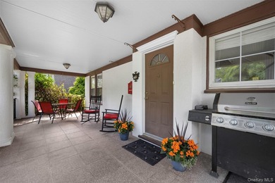 Charming Tudor-Style Colonial Located In Prestigious Great Neck - photo 2