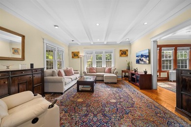 Charming Tudor-Style Colonial Located In Prestigious Great Neck - photo 6