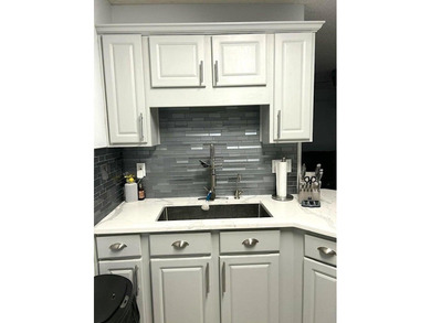 **Sellers to include 1 year home warranty** Lovely three bedroom - photo 6
